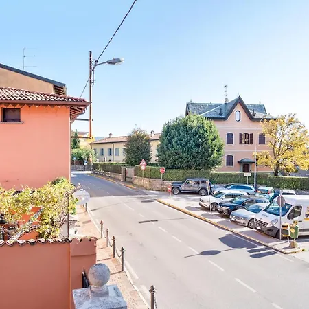 Apartman Guesthost - Le Tre Ninfee Di Pusiano! Free Parking