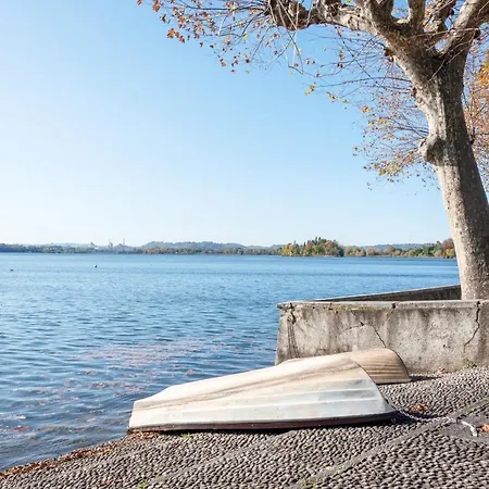 Guesthost - Le Tre Ninfee Di Pusiano! Free Parking Apartman *