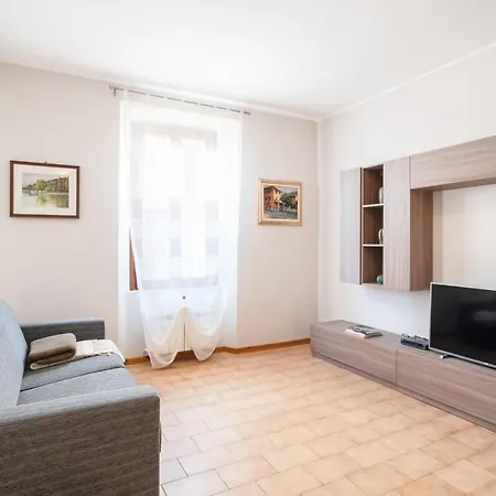 Guesthost - Le Tre Ninfee Di Pusiano! Free Parking * Pusiano