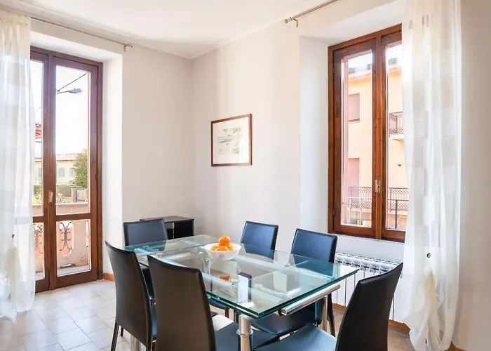 Guesthost - Le Tre Ninfee Di Pusiano! Free Parking * Pusiano