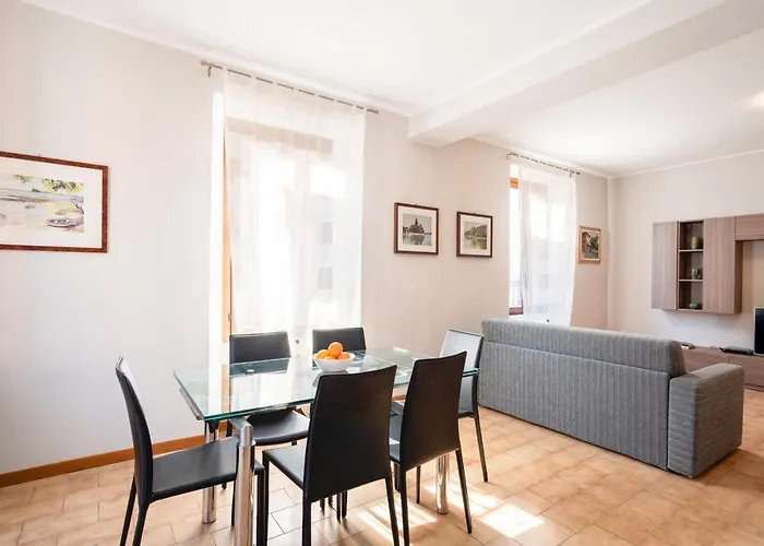 Guesthost - Le Tre Ninfee Di Pusiano! Free Parking *