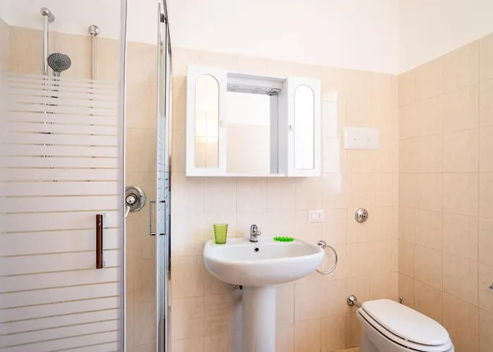 Guesthost - Le Tre Ninfee Di Pusiano! Free Parking * Pusiano