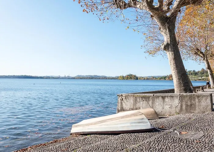 Guesthost - Le Tre Ninfee Di Pusiano! Free Parking Daire *